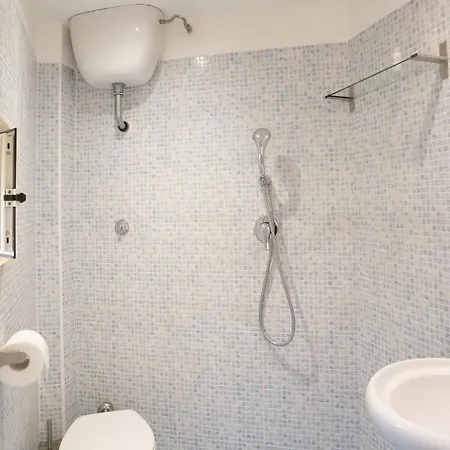 Internotre Luxury * בארי