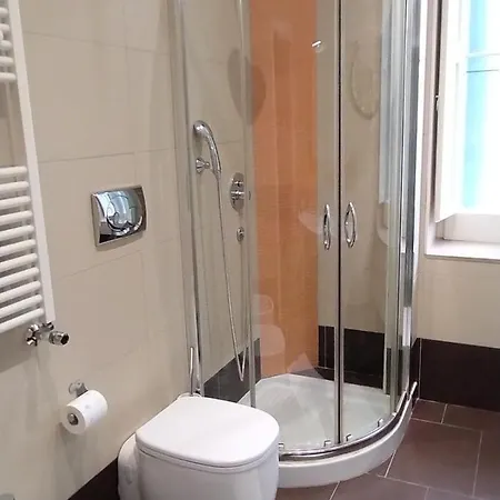 Internotre Luxury Lägenhet *